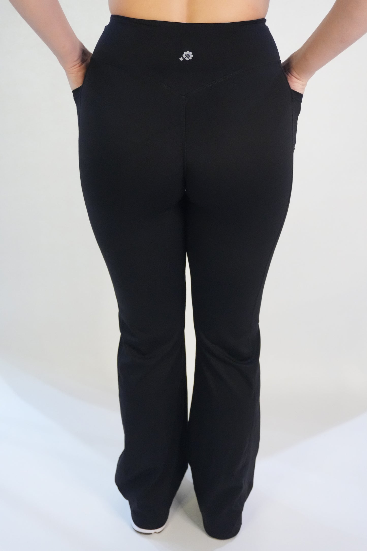 Elevate Flared Leggings | Bell Bottom Gym Pants – Bloom Fitness